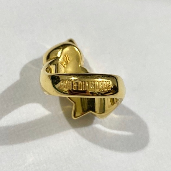 Sanrio Hello Kitty with Bow and Star Ring - Picture 7 of 9